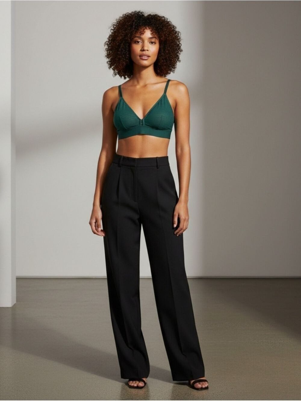 All You Lively Emerald Green Bralette Size 2 (34 36 DD) - Picture 2 of 6